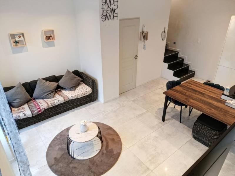 La Chambre Des Petits Voyageurs Sennecey-les-Dijon Bagian luar foto